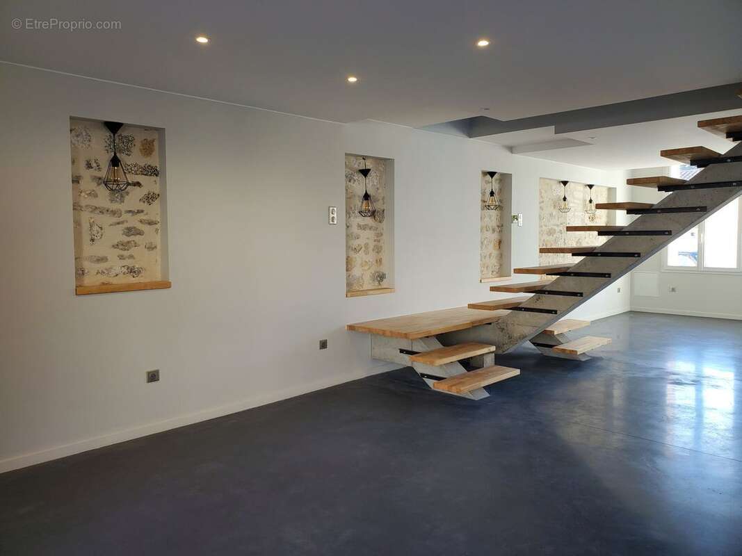 Maison à GOND-PONTOUVRE