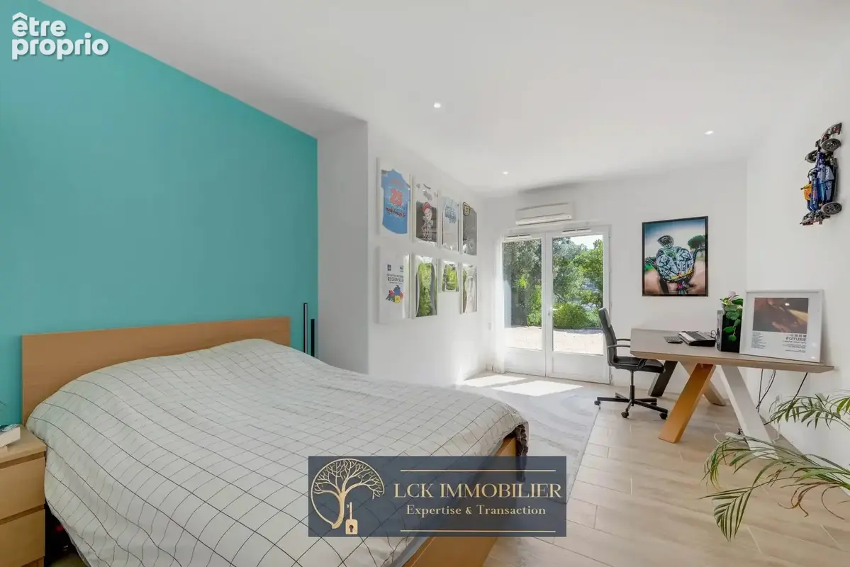 Villa vue mer avec potentiel sur les hauteurs des issambres - photo 12