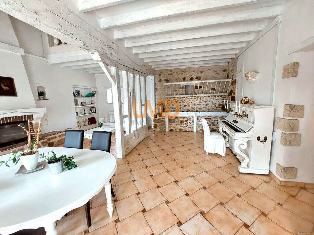 Maison à DONNEMARIE-DONTILLY