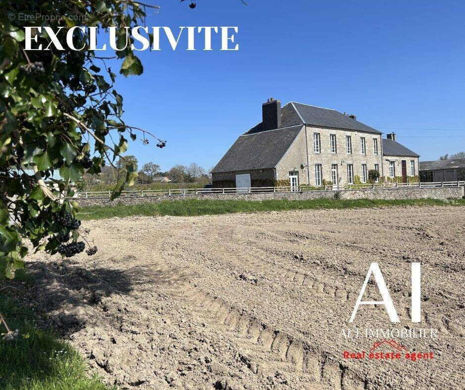 Maison à VILLEDIEU-LES-POELES