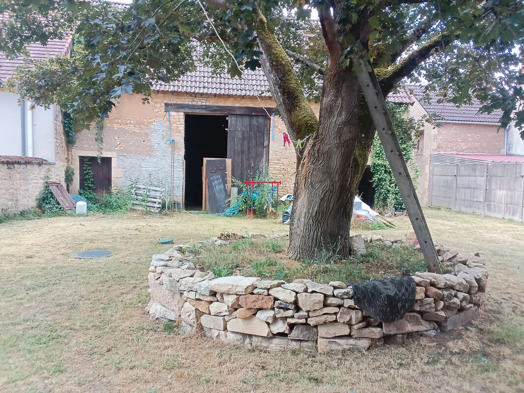 Maison à FLAVIGNY