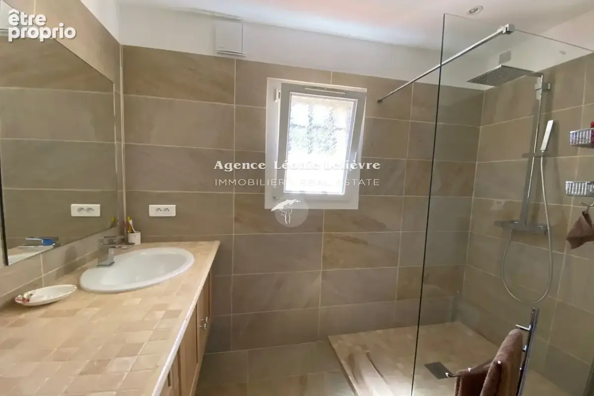 Maison 4 pièces 135 m² à vendre à Les Issambres (83380) - photo 7