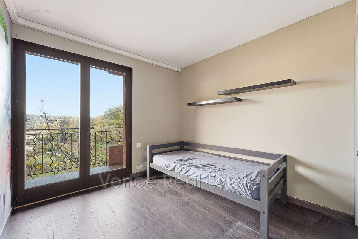 Appartement à VILLENEUVE-LOUBET