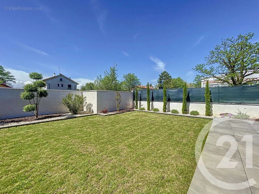 Maison à CHARVIEU-CHAVAGNEUX