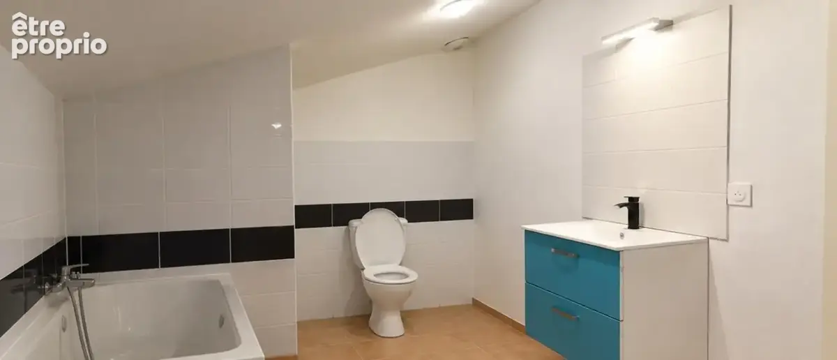 Maison 6 pièces 180m2 avec un terrain de 800m2 et un autre de 1120m2 LA ROCHE CHALAIS (24) - photo 11