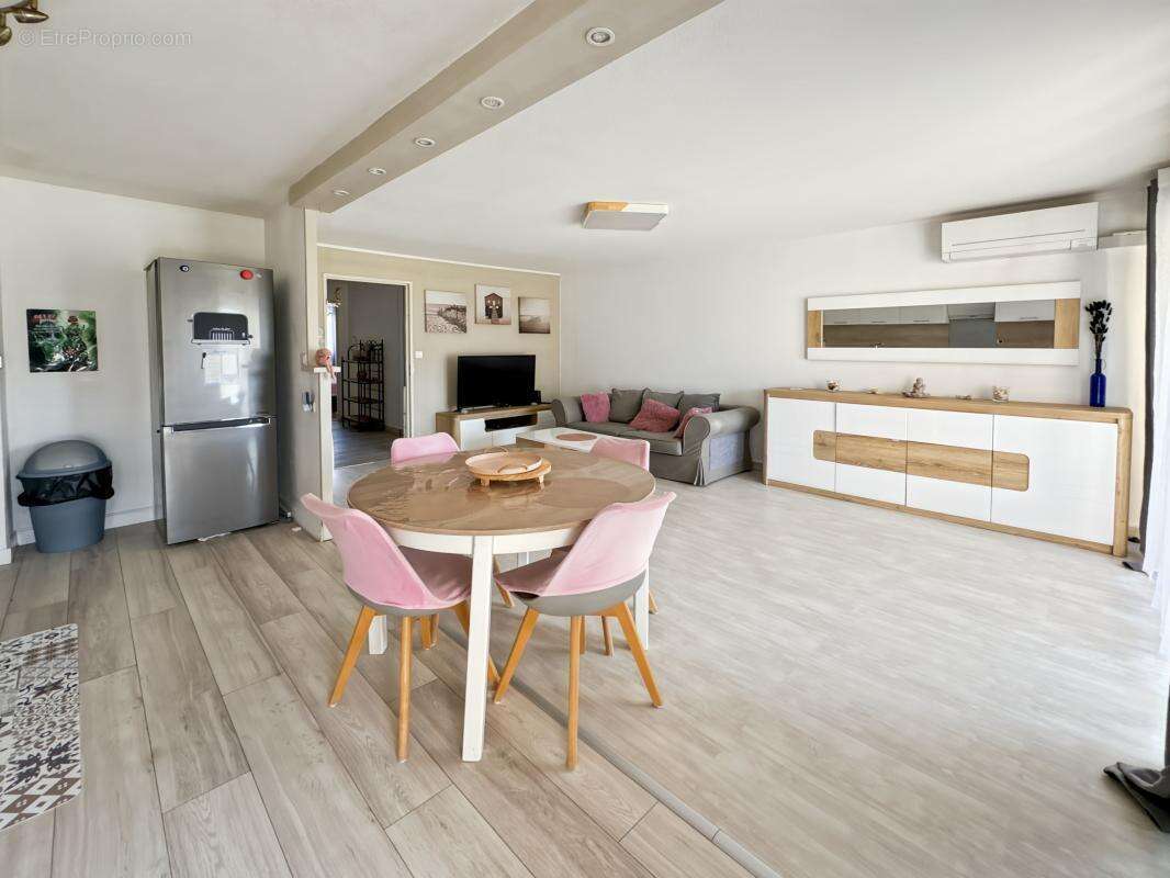 Appartement à FREJUS