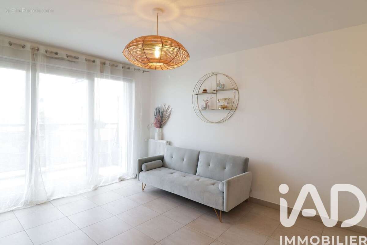 Photo 3 - Appartement à REAU