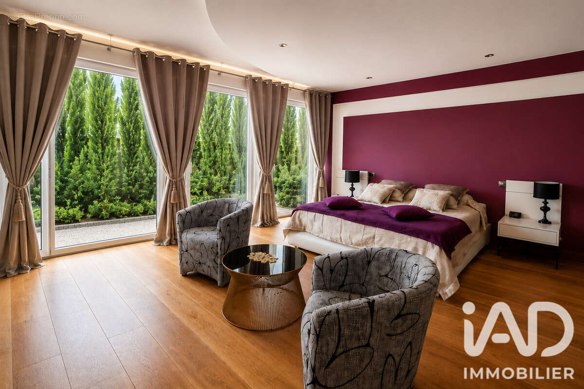 Maison 750 m² à Chapeiry  - photo 7