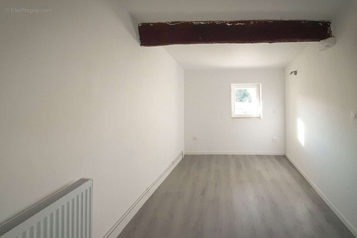 CARCASSONNE - VILLALBE Maison de village T5 104m² rénovée et déjà louée - photo 18