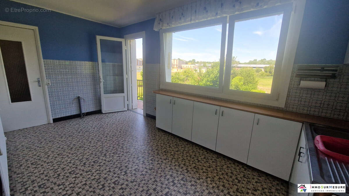 Maison 102 m² à Saint-Pol-Sur-Ternoise  - photo 3