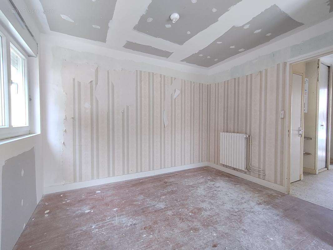 Maison T5 82m² - Noyon - 6630.1.4.4 - photo 4
