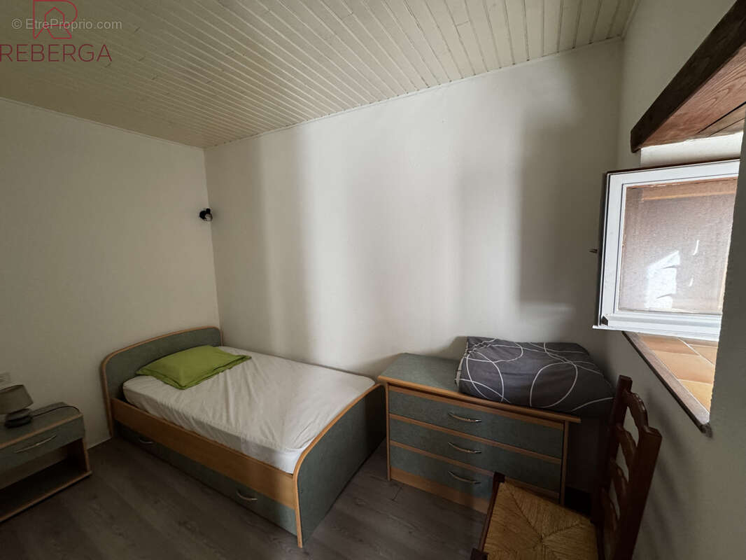 Maison 96 m² à Mazamet  - photo 6