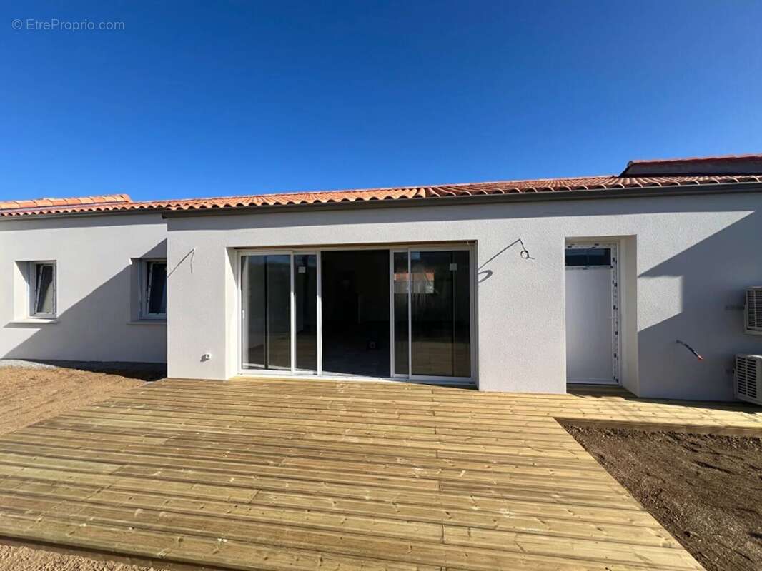 Maison à TALMONT-SAINT-HILAIRE