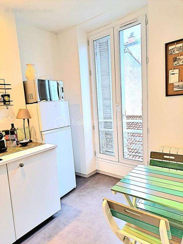 Appartement à MARSEILLE-2E
