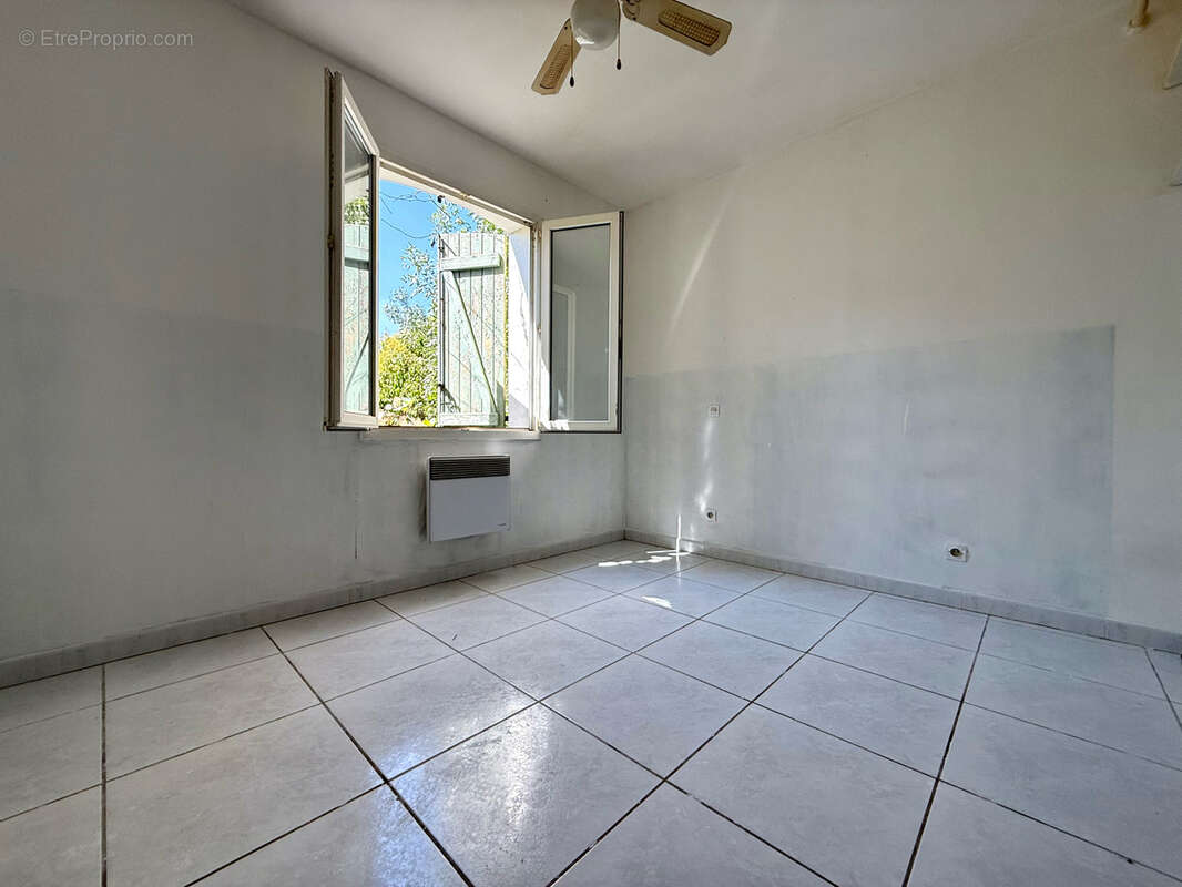 Magnifique villa de 110 m2 4ch + Garage, sur terrain arboré de 1 339 m2 à Saint-Jean-de-la-Blaquière - photo 14