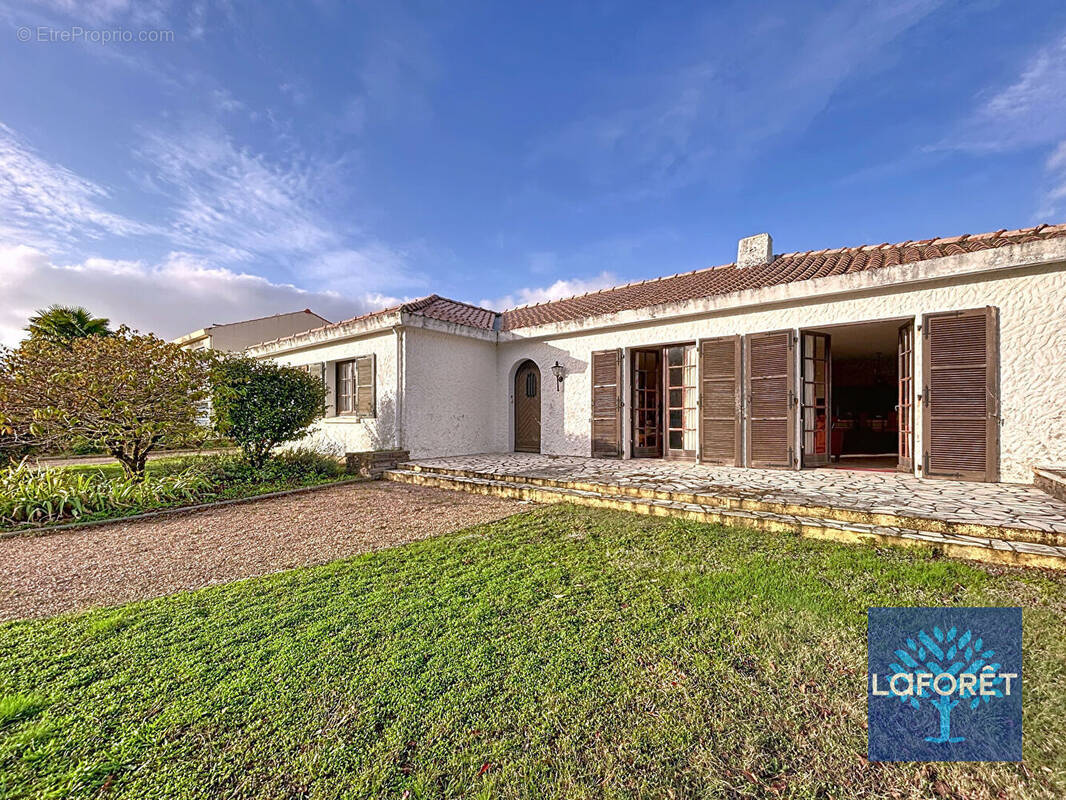 Maison à SAINT-FLORENT-DES-BOIS