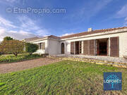 Maison à SAINT-FLORENT-DES-BOIS