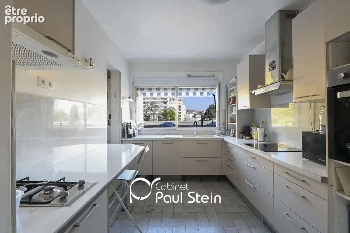 Appartement à MARSEILLE-8E
