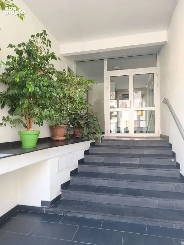 A NEVERS (58000) Appartement 3 pièces 85.80 m2 + cave - photo 2
