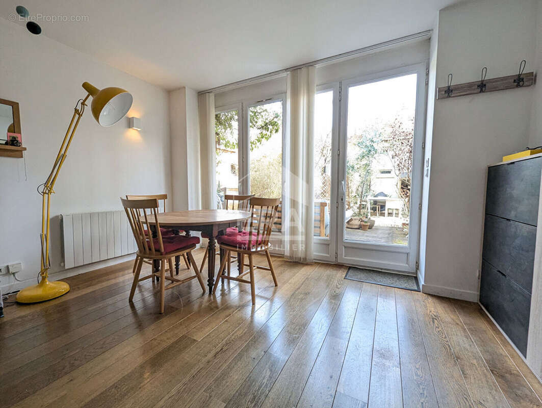 Appartement à FONTENAY-SOUS-BOIS