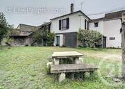 Maison à SAINT-MAUR-DES-FOSSES