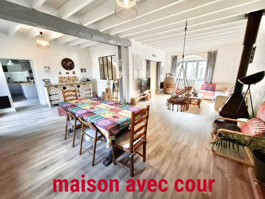 Photo 1 - Maison à VIC-FEZENSAC