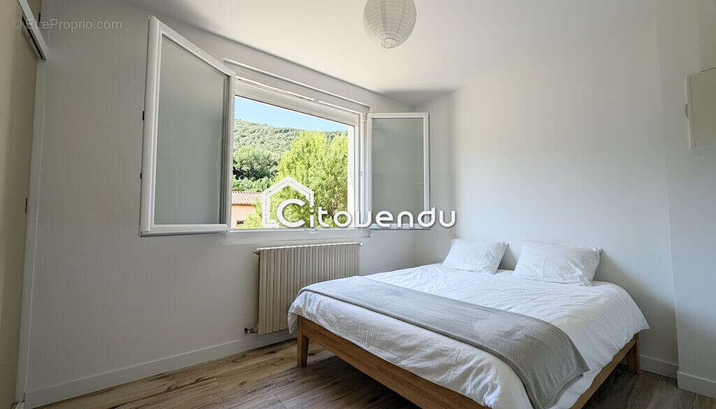 Maison 91 m² à Reynes  - photo 5