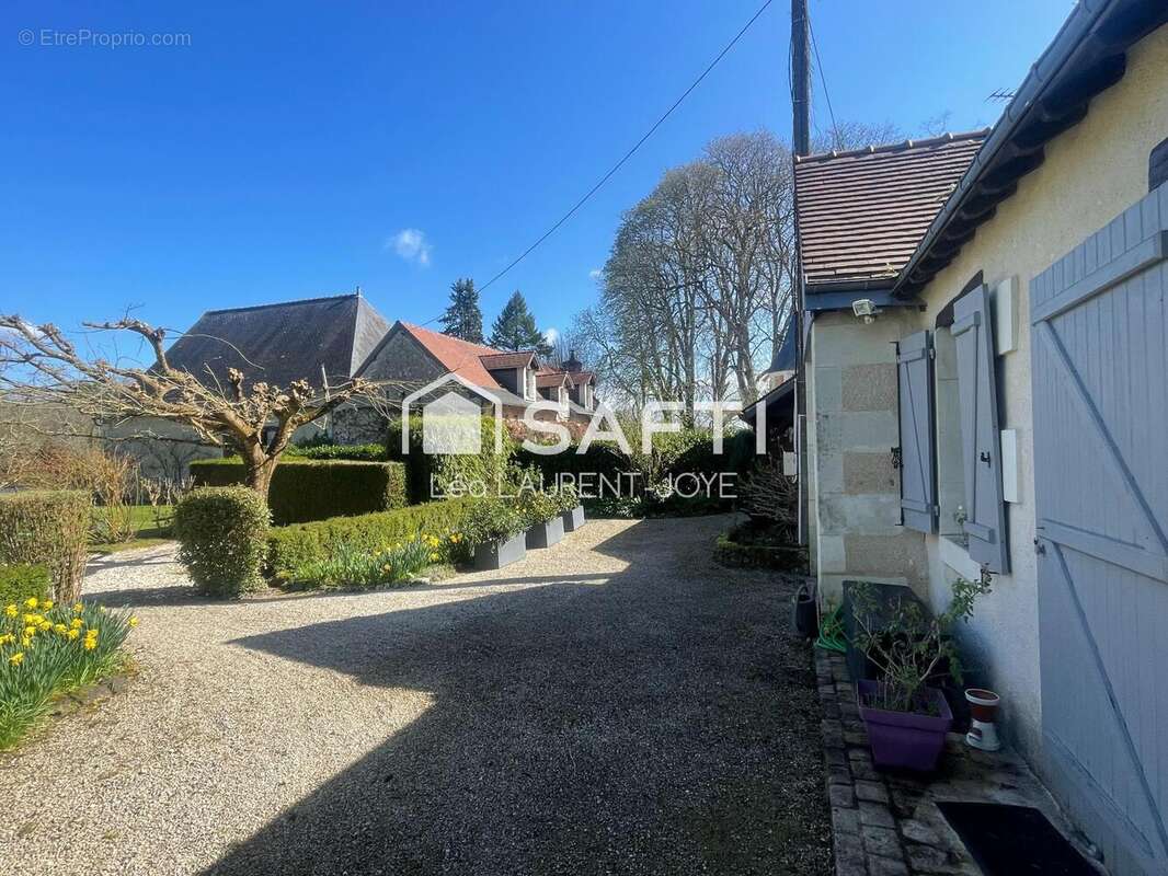 Photo 3 - Maison à CHARENTILLY