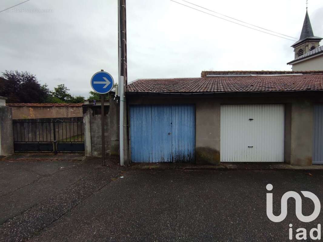 Photo 2 - Parking à DOMBASLE-SUR-MEURTHE