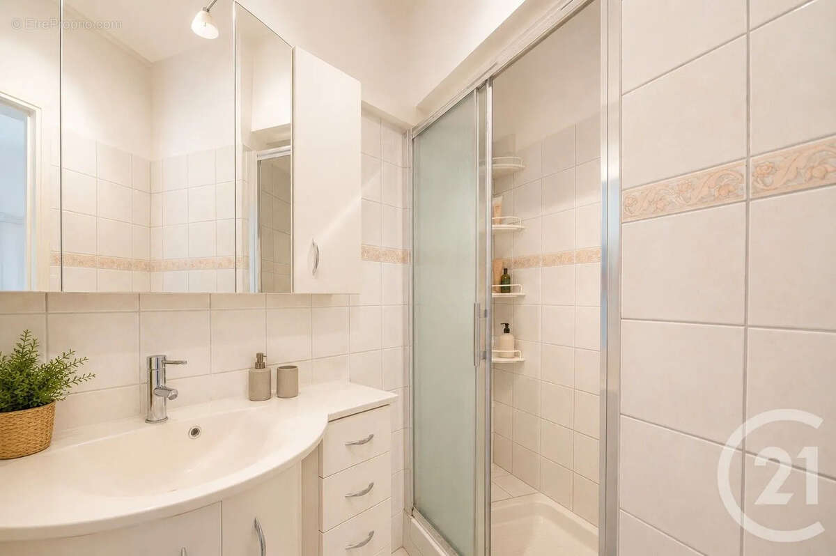 Appartement 39 m² à Bormes-Les-Mimosas  - photo 5