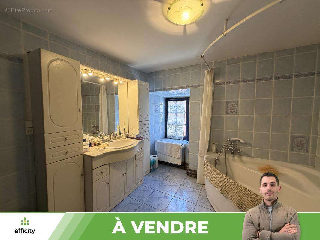 Appartement 15 pièces 310 m² à vendre à Usson-Du-Poitou (86350) - photo 9