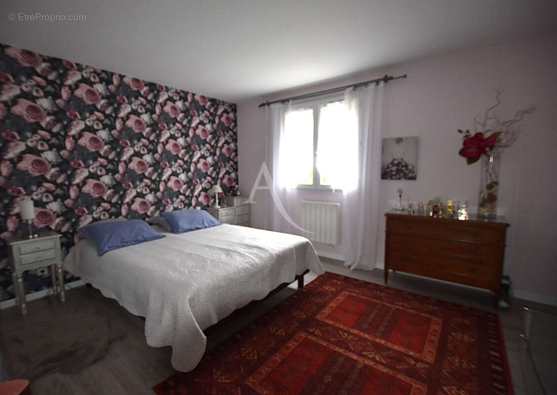 Maison à SAINT-GERMAIN-LES-CORBEIL