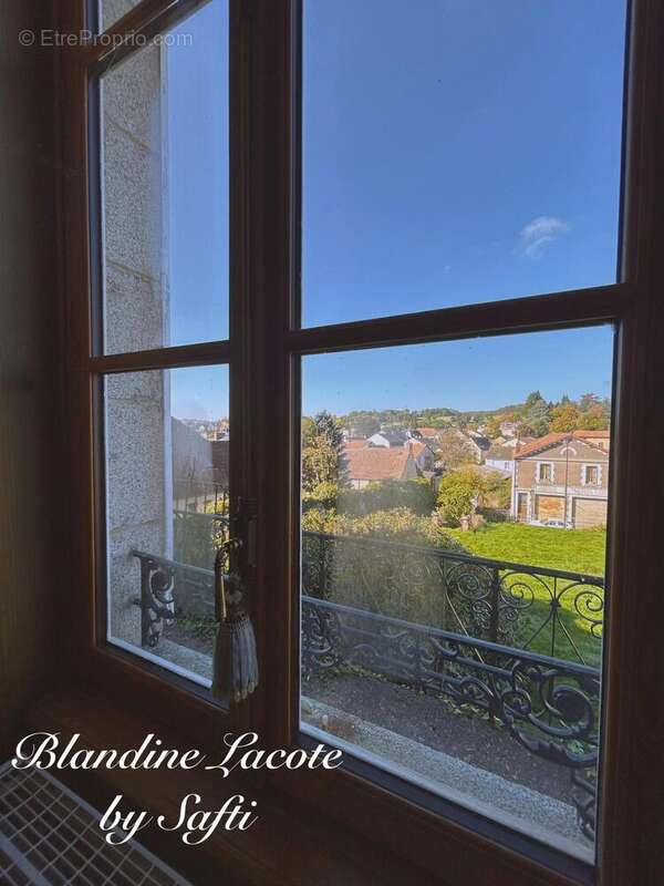Photo 3 - Maison à AUZANCES