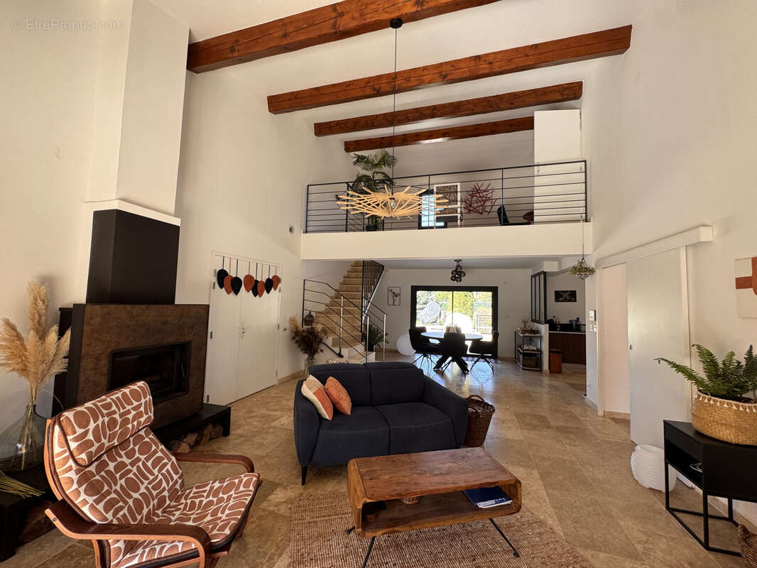 Maison à SAINT-MAXIMIN-LA-SAINTE-BAUME