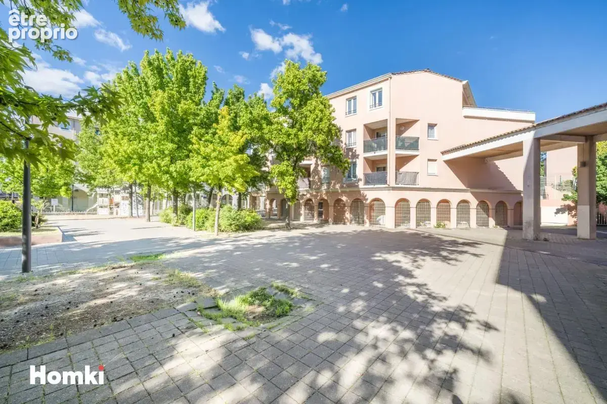 Appartement T4 de 92 m² à Montpellier 34080, Place François Mansart - photo 2