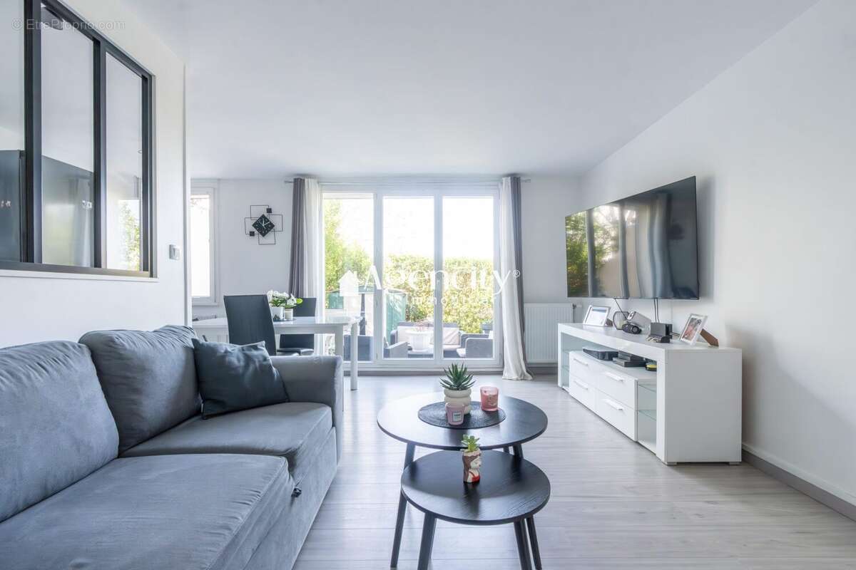 Appartement à TORCY