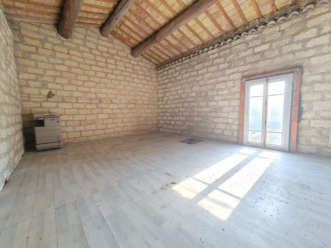 Maison à SAINT-LAURENT-D'AIGOUZE