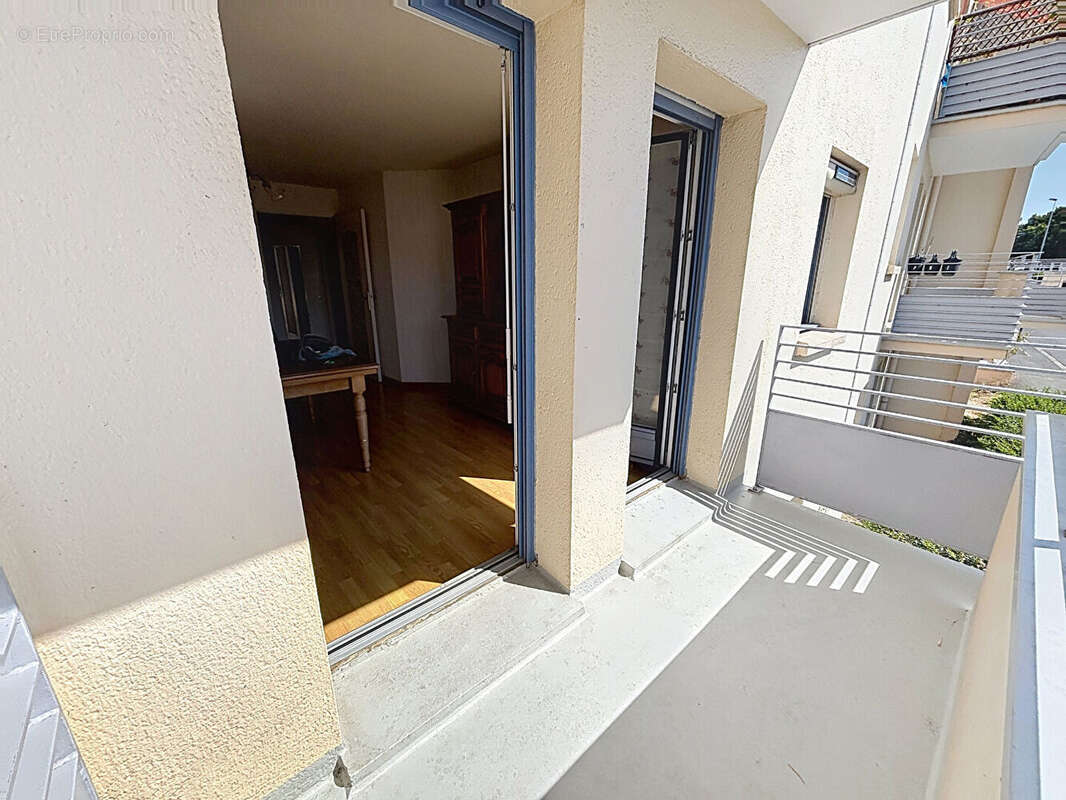3 pièces - récent - à vendre - Lorient/Saint-Brieuc - balcon - garage - parking - photo 3