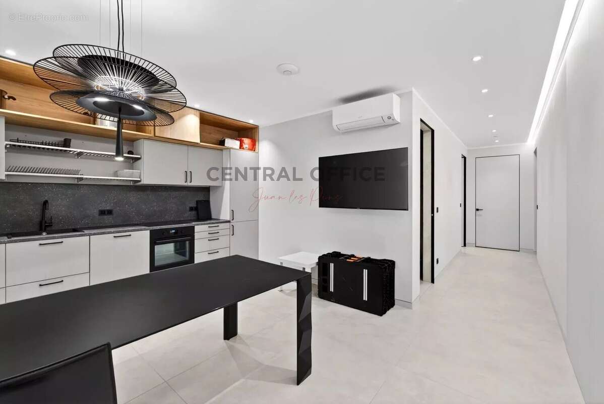 CAP D'ANTIBES- versant Ouest, villa contemporaine neuve d’exception dans un domaine privé - photo 16