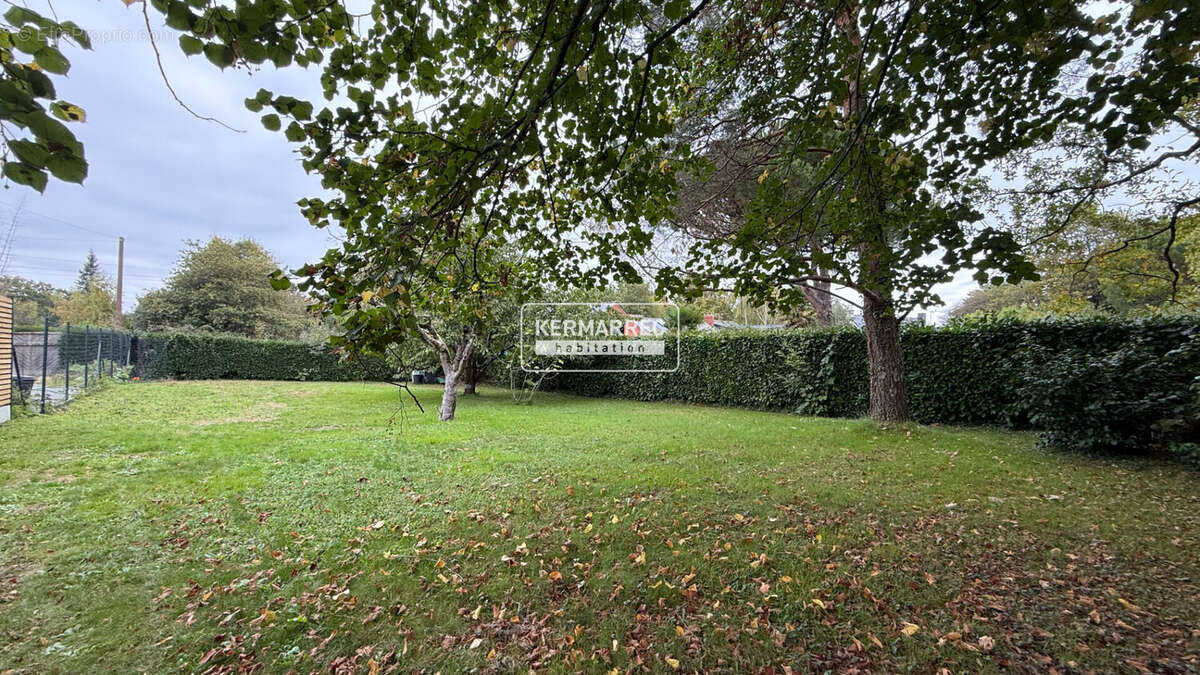 Terrain à LA CHAPELLE-SUR-ERDRE