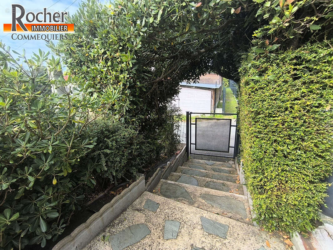 Maison à COMMEQUIERS