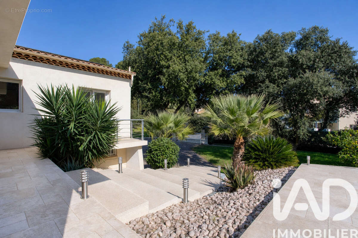 Photo 4 - Maison à SAINT-RAPHAEL