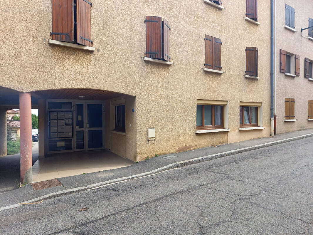 Appartement à SOUCIEU-EN-JARREST