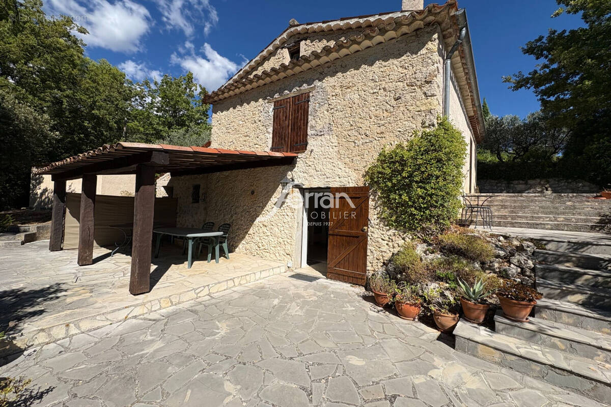 Maison à CALLAS
