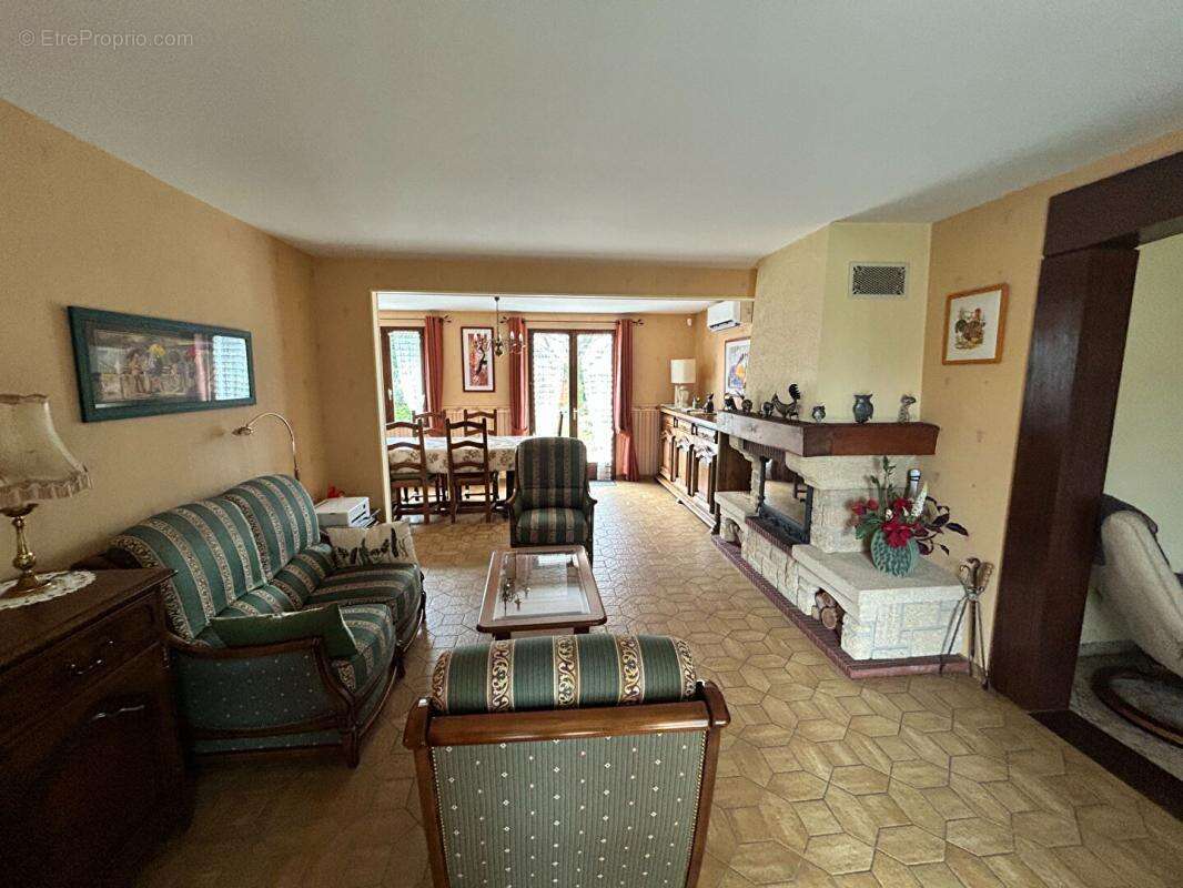 Maison à GRISY-LES-PLATRES