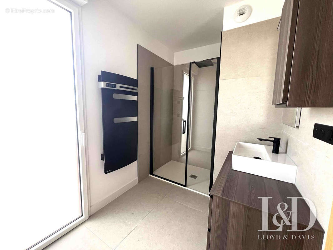 Appartement à CASTRIES