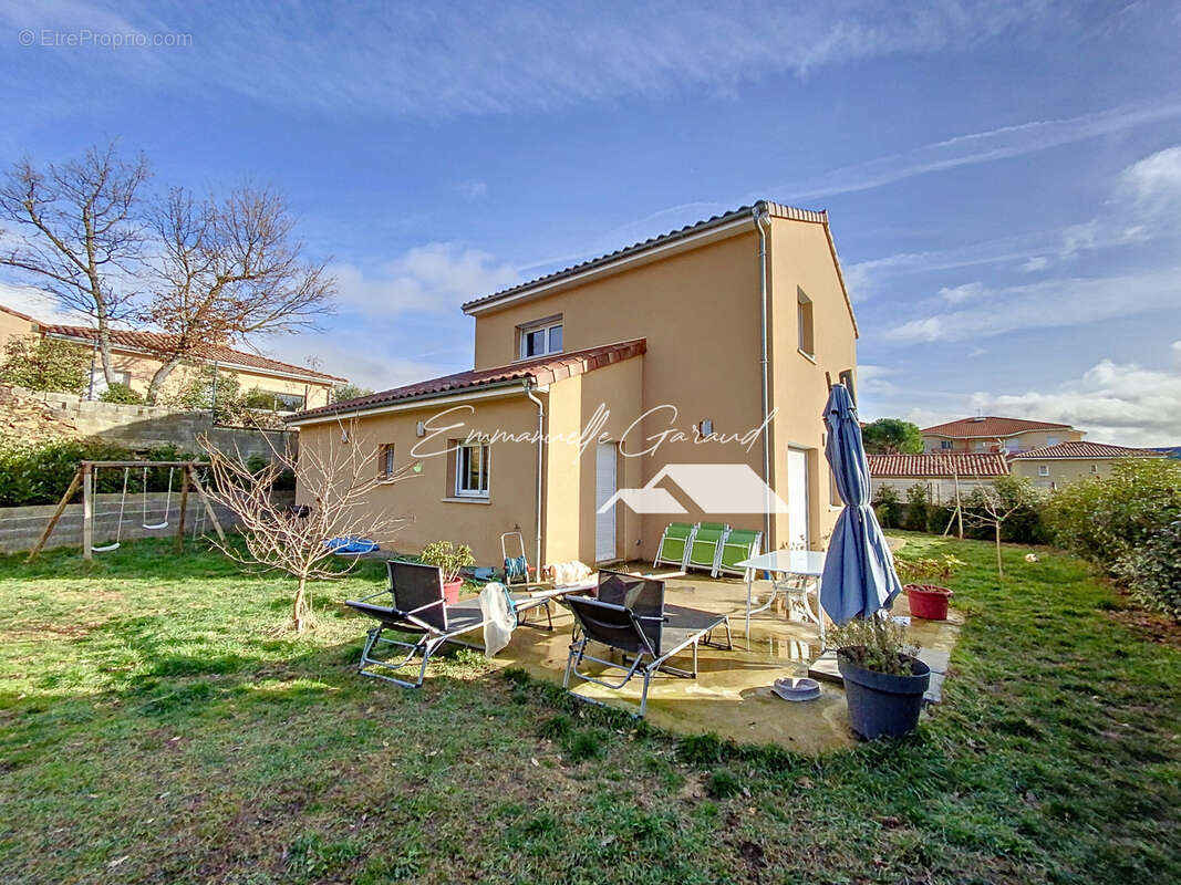 Maison à MILLAU