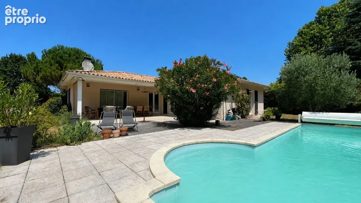 Maison 5 chambres avec studio indépendant, piscine, carport... - photo 2