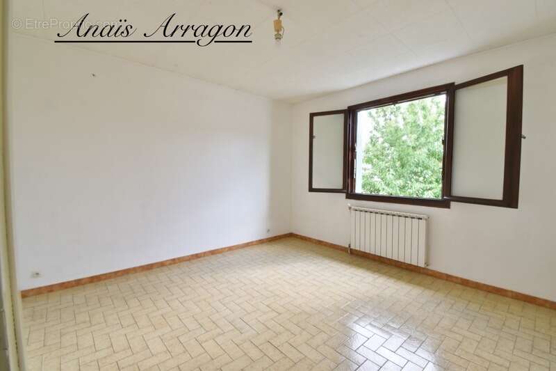 Maison à PUJOLS