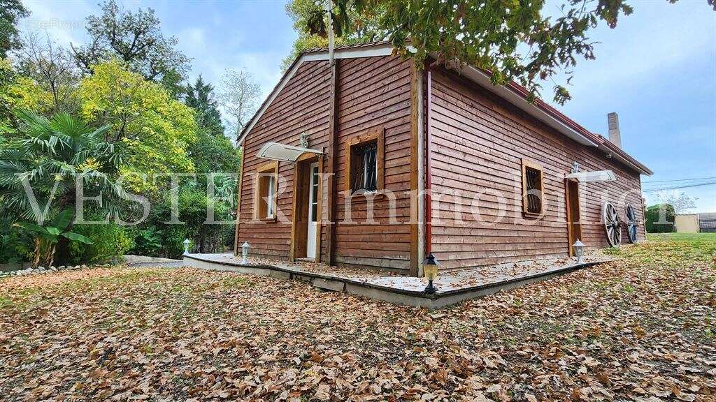 Maison à ECHOURGNAC